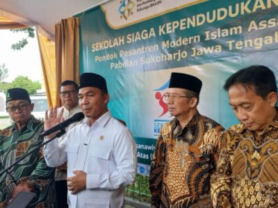 Menteri Kependudukan dan Pembangunan Keluarga sekaligus Kepala BKKBN RI, Dr. H. Wihaji (Source: Inilah.com Jateng)